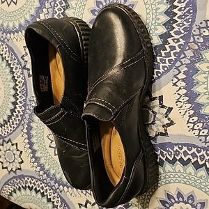 Ladies Clark shoes